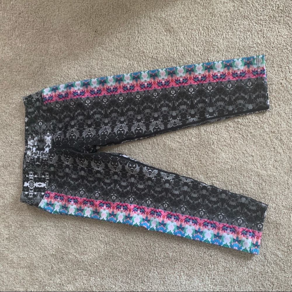 NWOT Praha Leggings